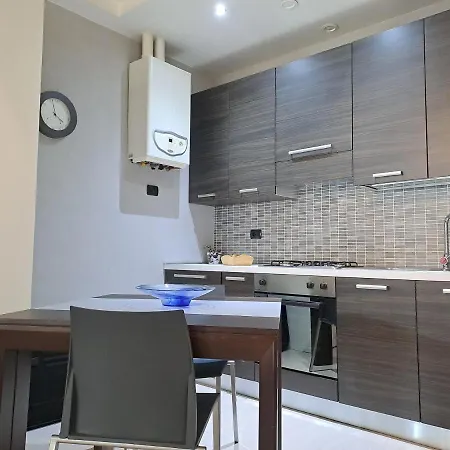 Nel Cuore Di - Laterale Via Farini Πάρμα